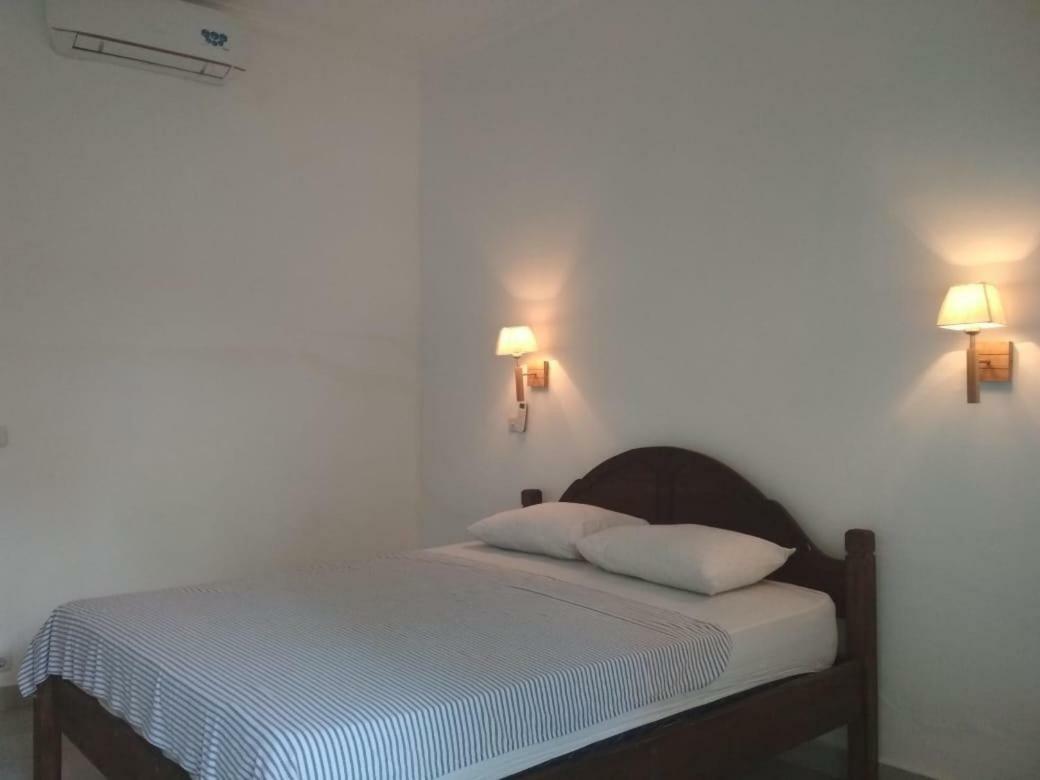 Almaida II Gili Trawangan Bed & Breakfast Ngoại thất bức ảnh
